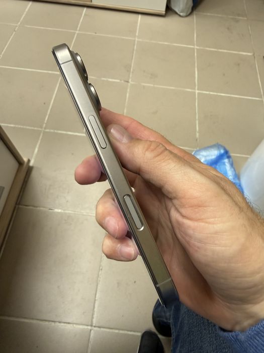 iPhone 16 Pro 128gb - гаранция, перфектен