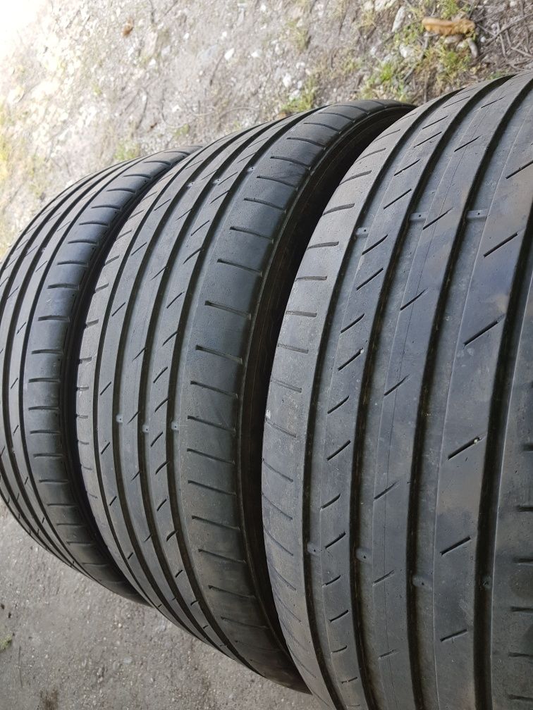 225/35/19  kumho
