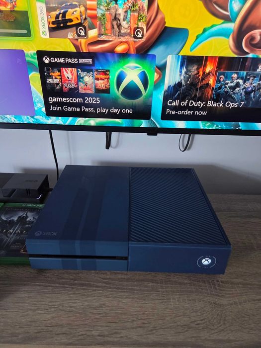 Xbox One 1 tb ediție specială Forza Motorsport plus jocuri