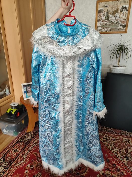 Продам костюм деда Мороза и Снегурочки