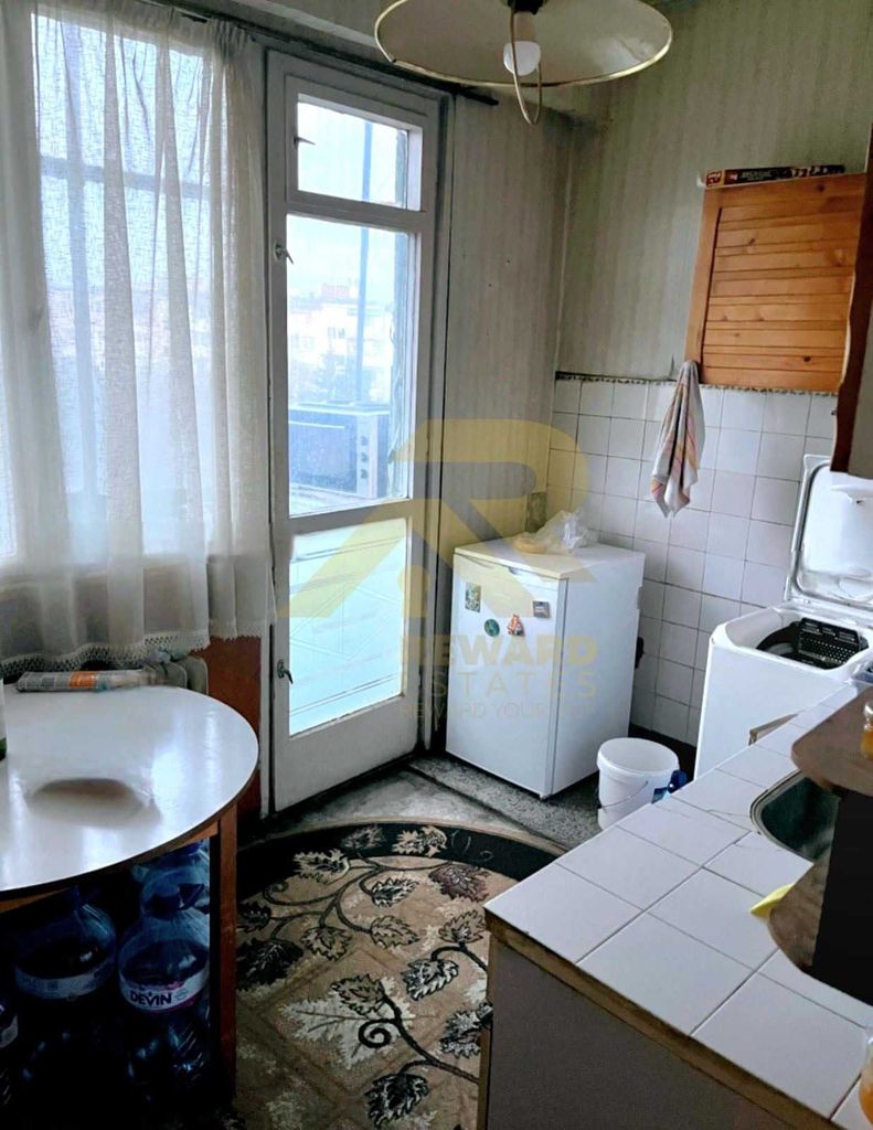 Продава се Двустаен апартамент в София, Свобода - 63 кв.м за 1810 €/кв.м - Снимка #3