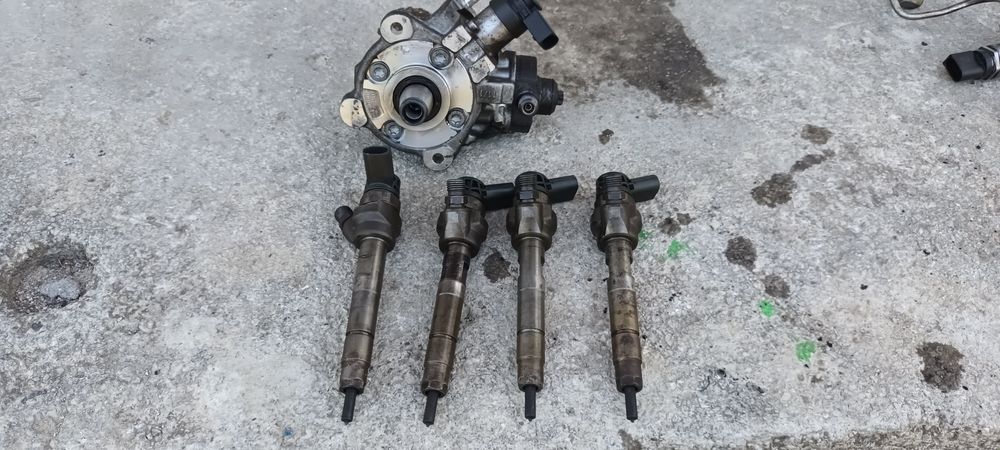 Дюзи и помпа за Bmw 520 D F10 F11 N47