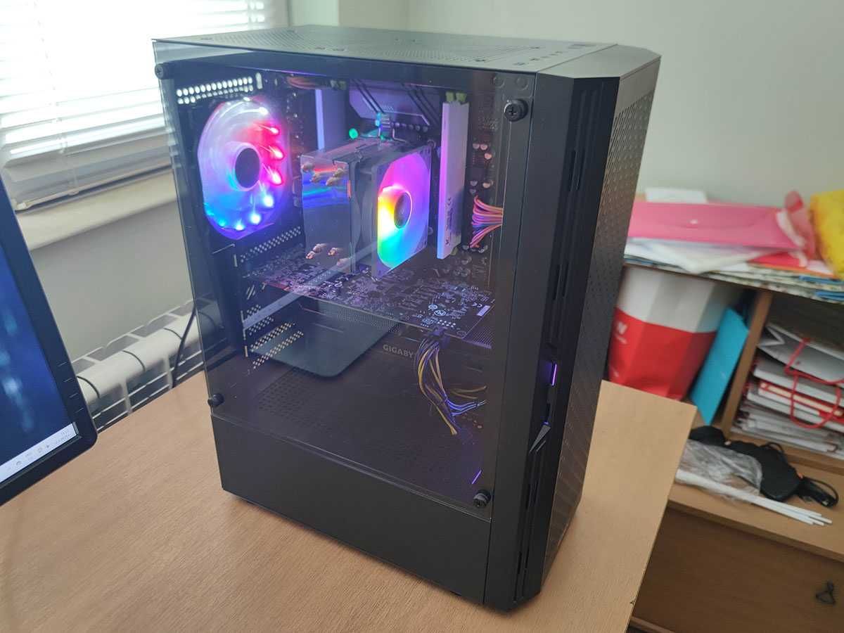 Геймърски компютър, 32gb Ram, Nvidia 1070, Xeon 2690 V4, 960GB SSD