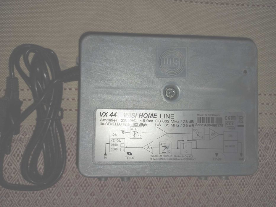 Усилитель ТВ сигнала / Wisi home line vx 44 / GERMANY