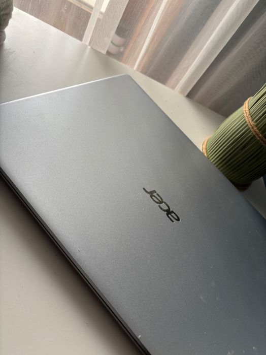 Лаптоп ACER перфектен