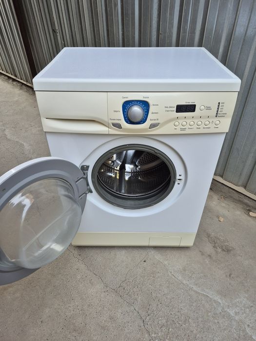 Продам Автомат Lg 5 кг в отличном состоянии.