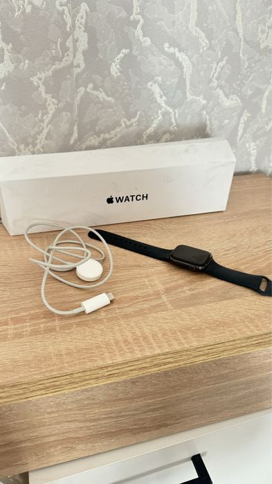 Apple watch se 44
