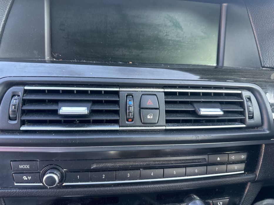 Grila Centrala Aerisire originala BMW F10 / F11