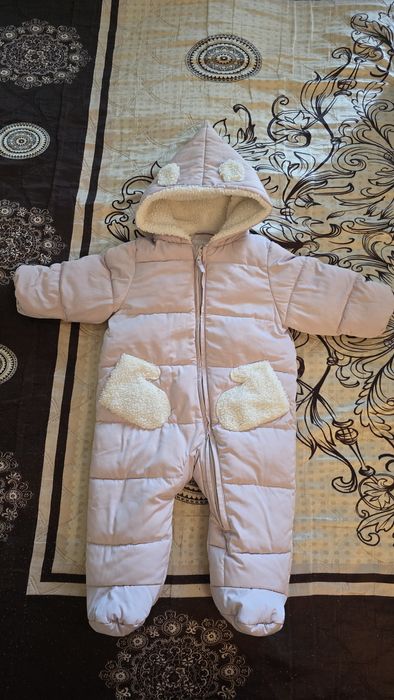 Продам детские вещи.