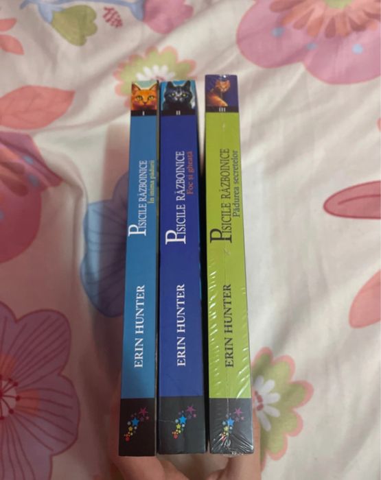 Pisicile Razboinice - primele 3 volume