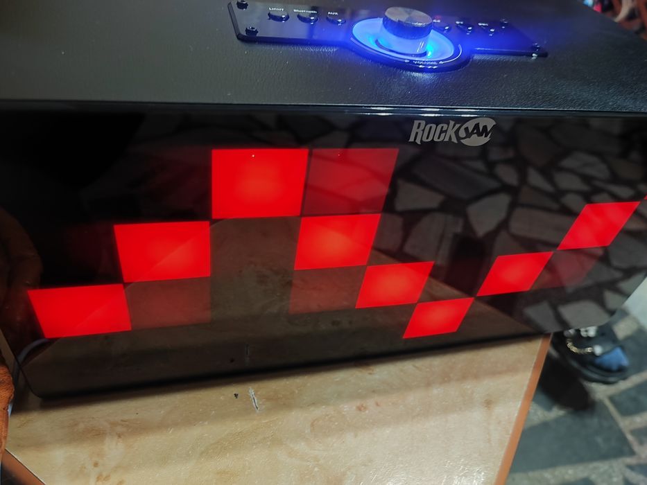 Boxă cu jocuri de lumini