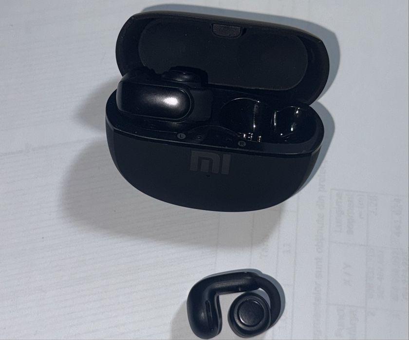 Casti Xiaomi Ear Clip