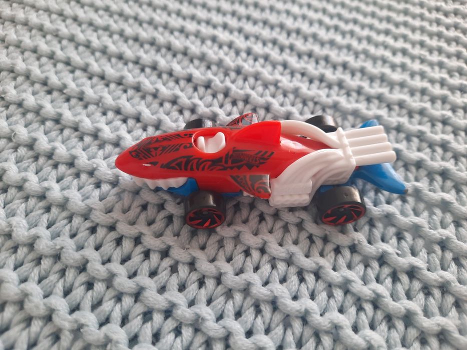 Set de Joaca Hot Wheels Camion Rechin Transportator