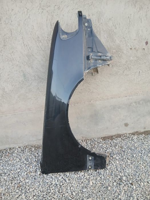 Крыло на ауди с4 передни