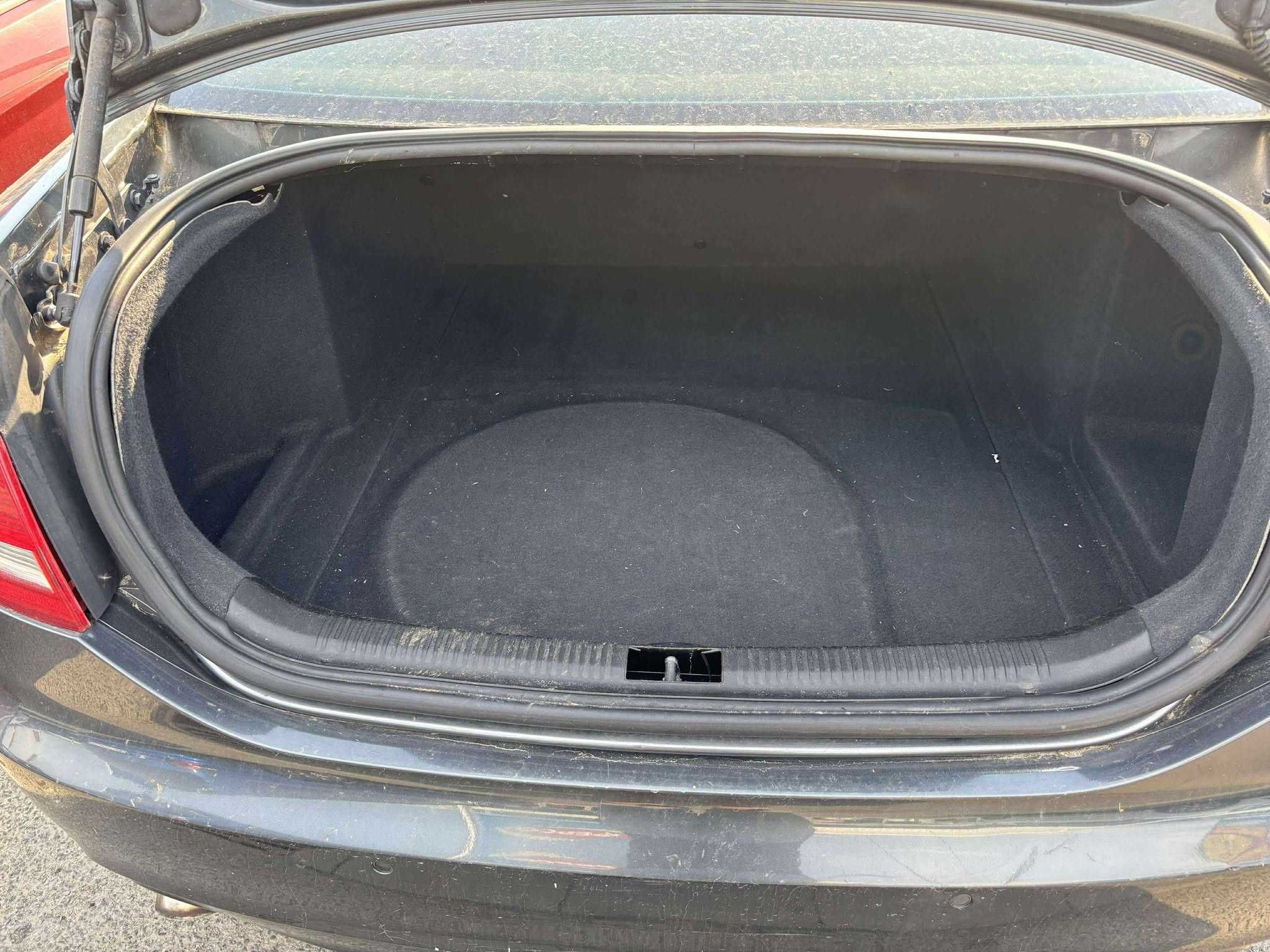 Vand Audi A6 c6  2008