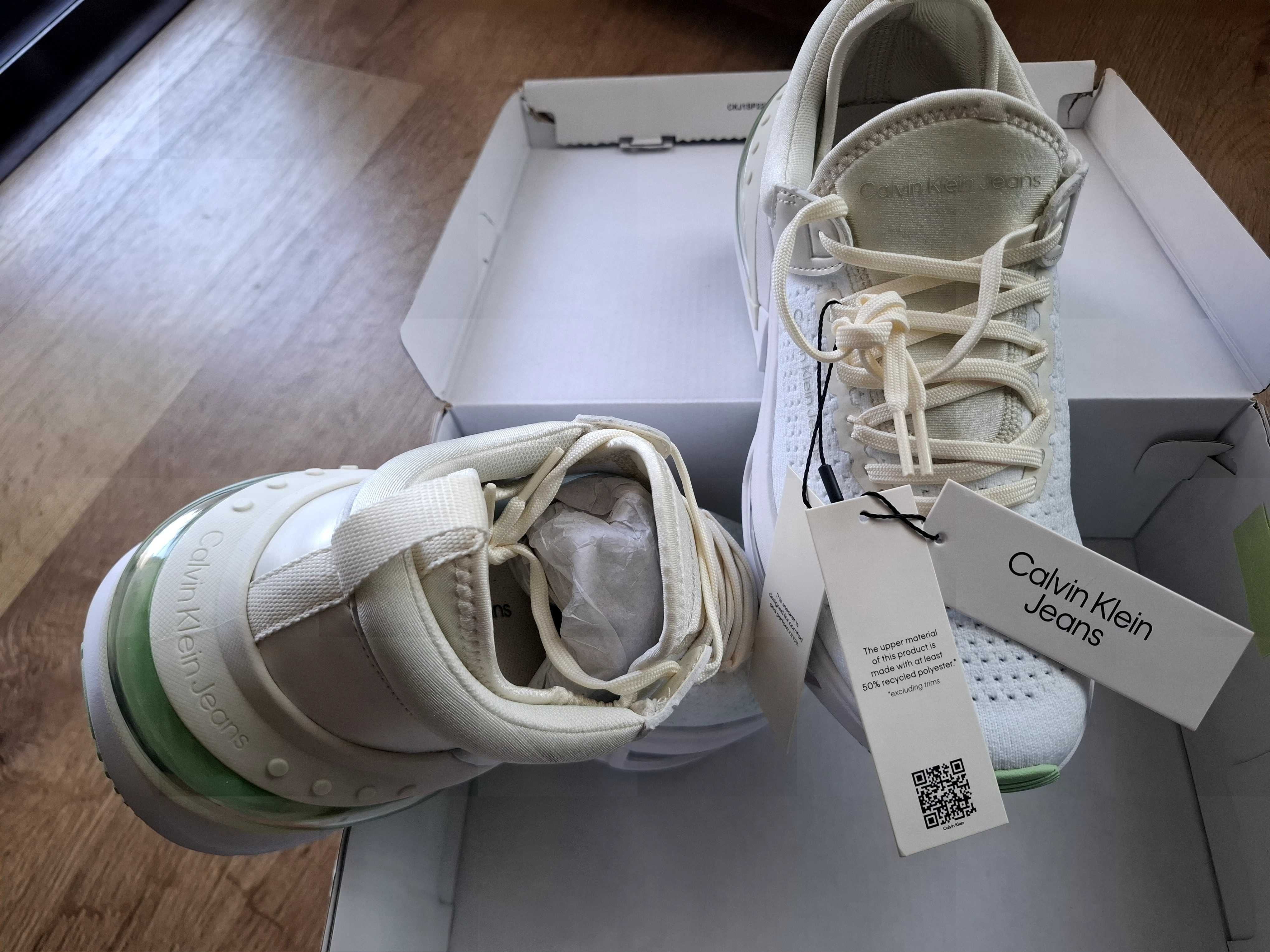 Продавам дамски сникърси Calvin Klein 39 номер