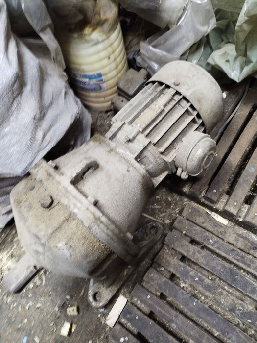 Планетарен мотор редуктор