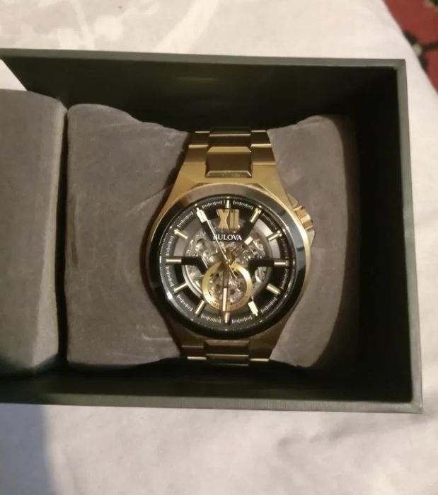 Продам часы Bulova
