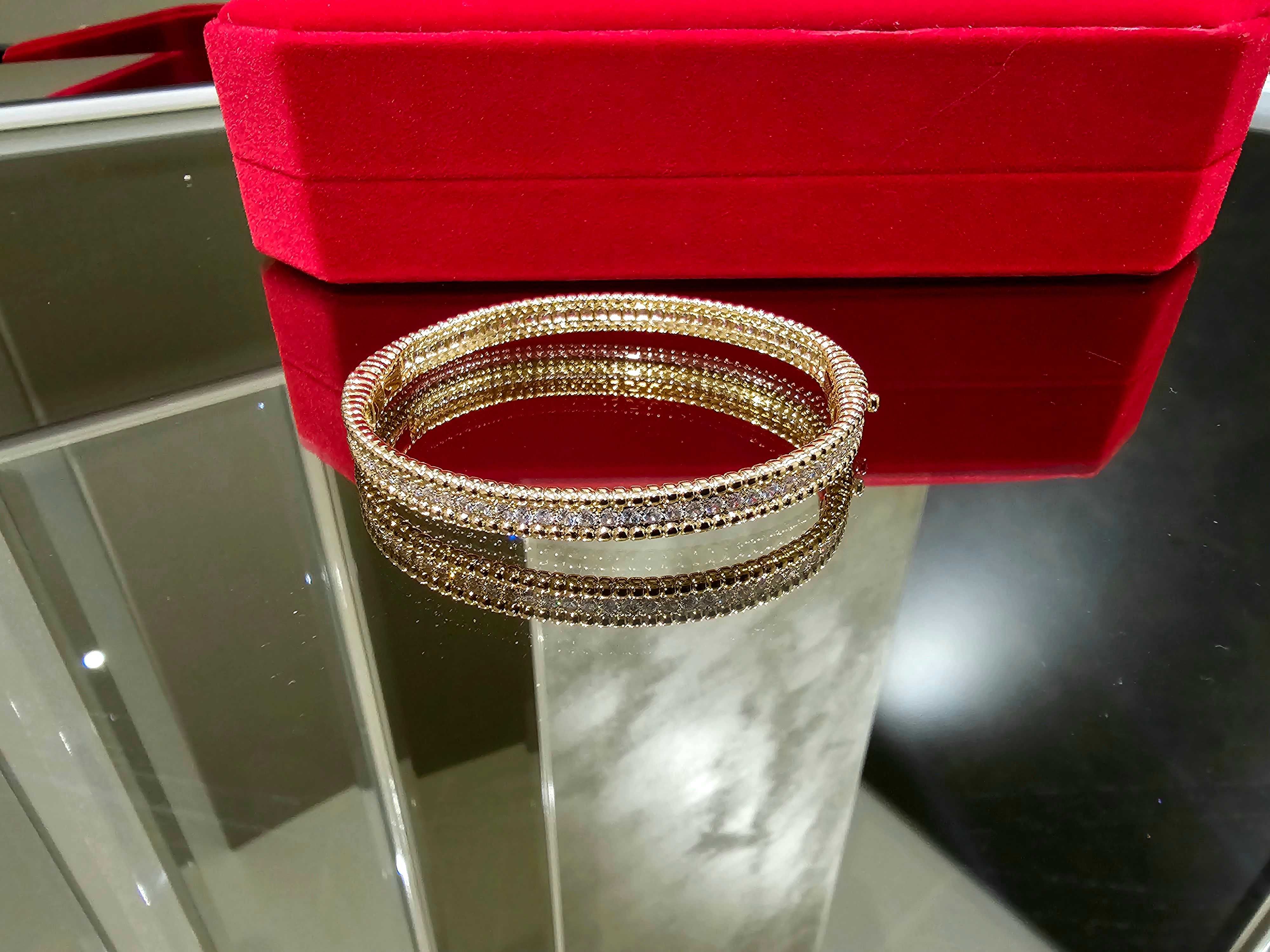 Van Cleef & Arpels VCA Rose Gold 1 Row Diamonds Perlée Дамска Гривна