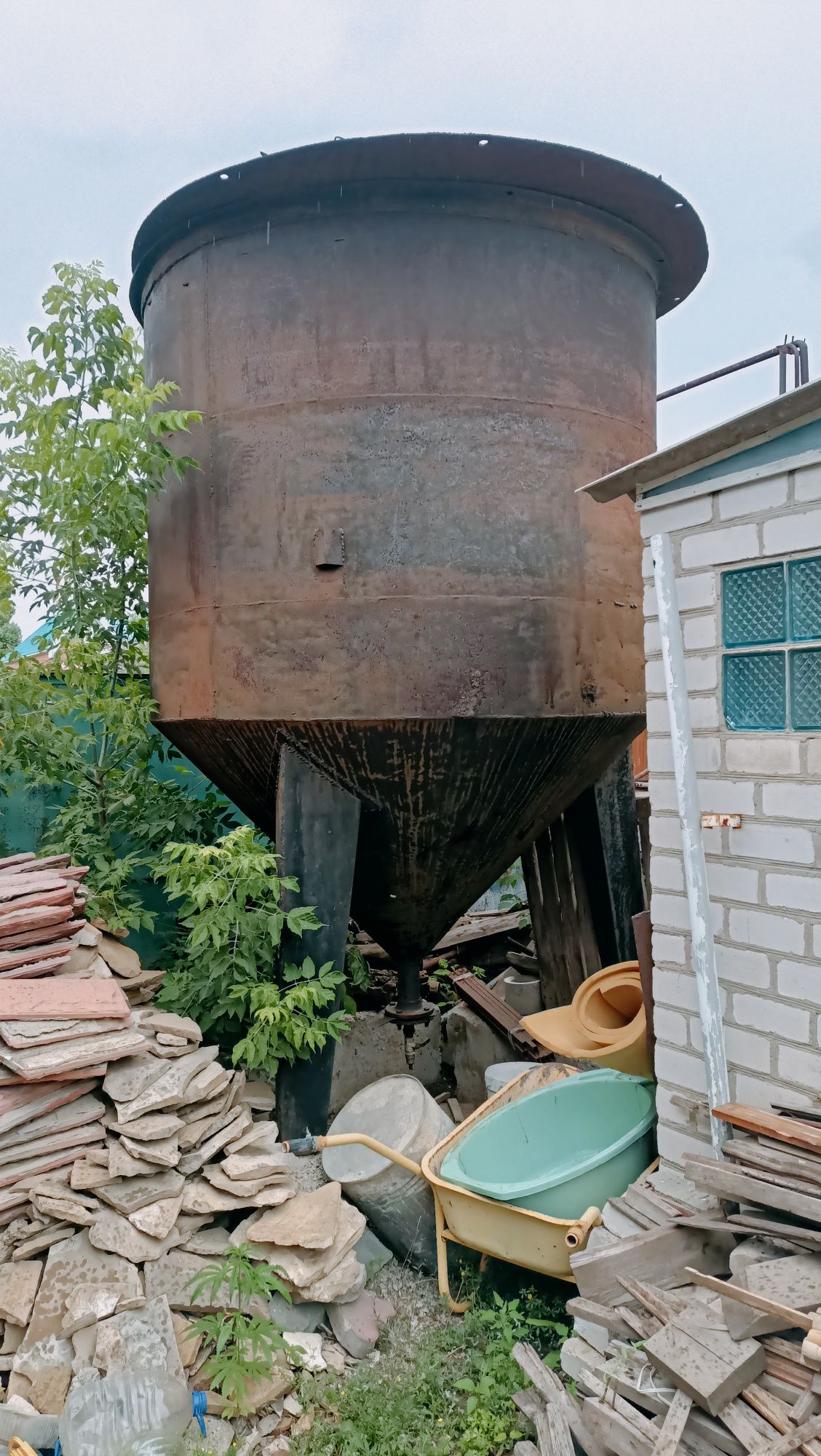 Продам ёмкость Чан 7куб.
