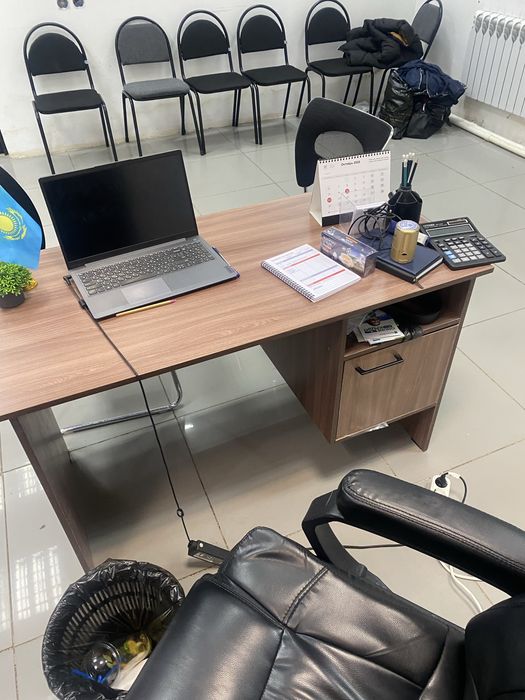 Офисный мебель срочно