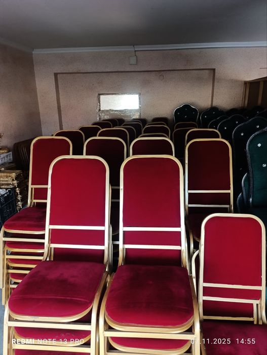 Stulllar srochni sotiladi