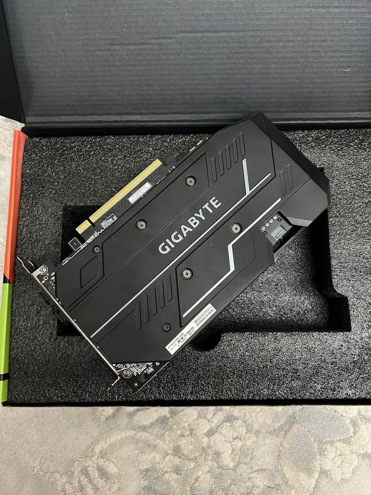 Видеокарта Gigabyte GeForce GTX 1660 Ti OC 6G