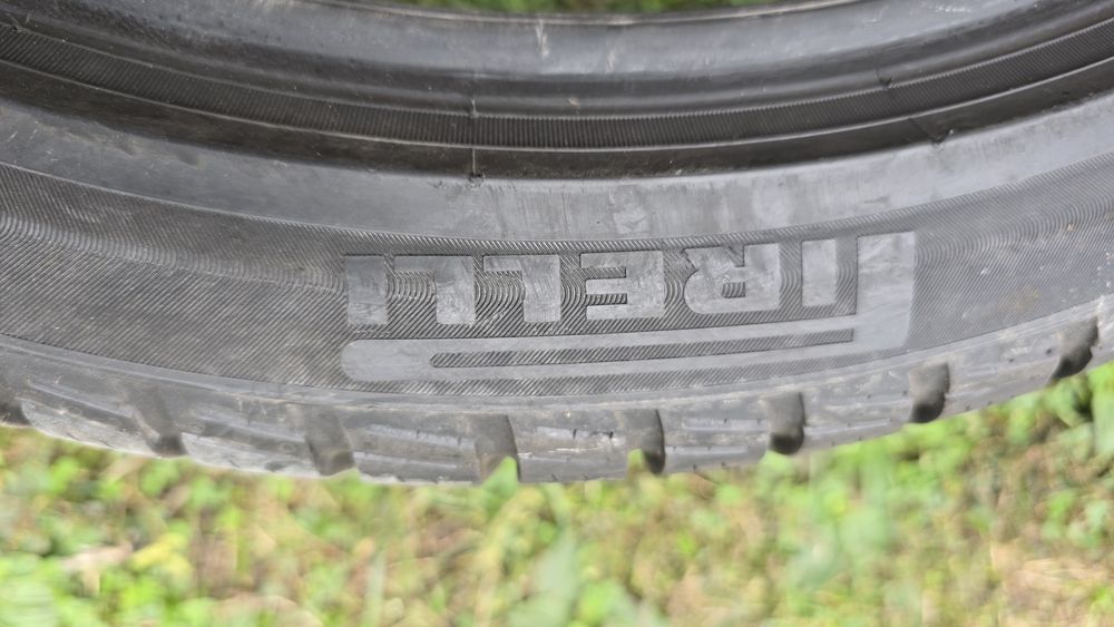 245 40 20 и 275 35 20 зимни гуми Pirelli Sotto Zero 3 RFT спорт пакет