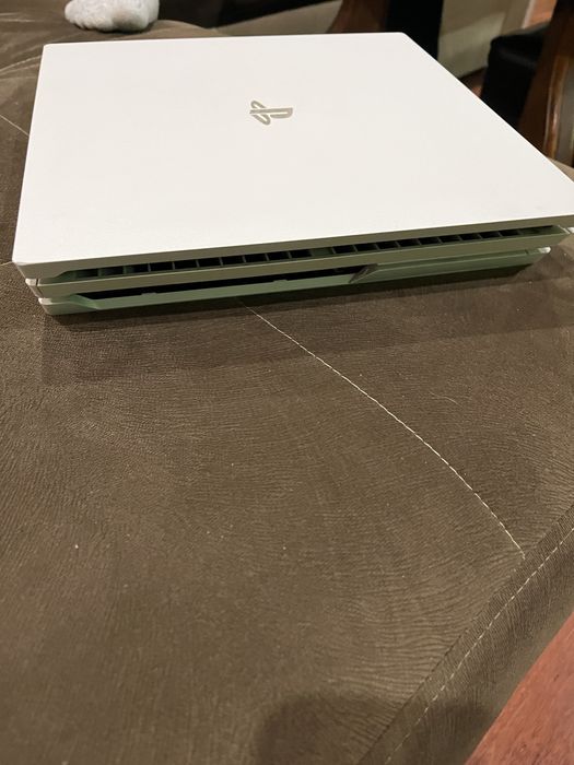 Playstation 4 PRO- TB