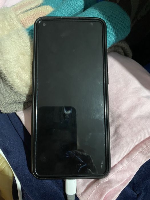 Продам смартфон оппо