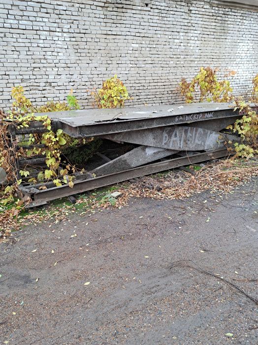 рычажные подмости для каменщиков 2 штуки