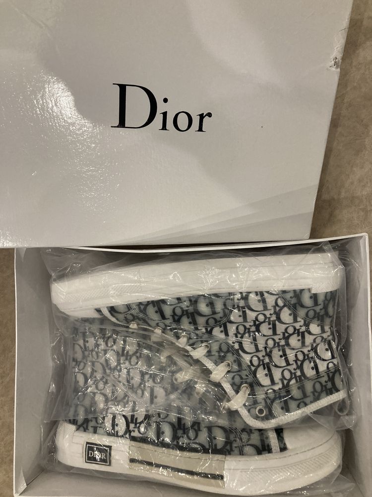 Дамски кецове Dior