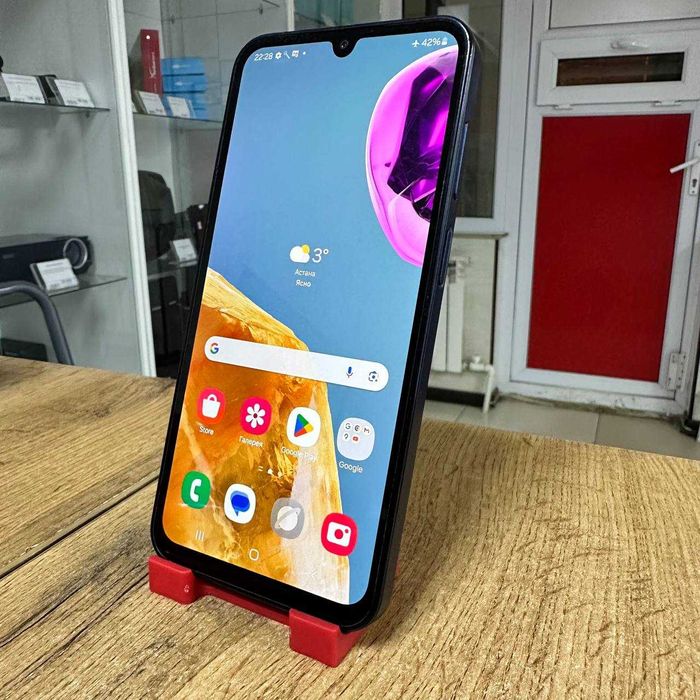 Сотовый телефон Samsung M15 128GB / sk151464