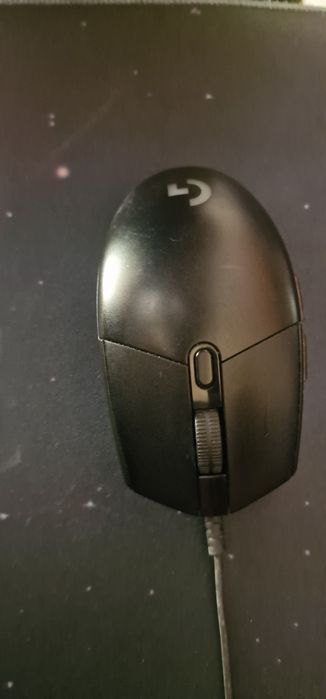 Vând mouse logitech g203