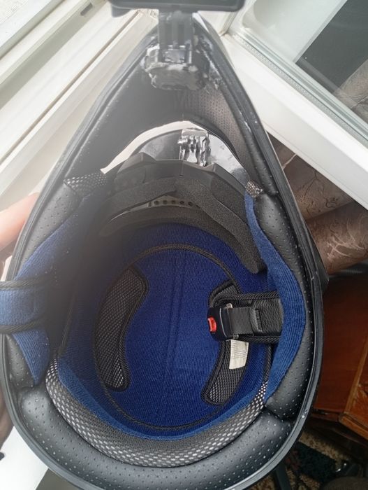 Vând cască downhill cu tot cu ochelari (mărimea L)