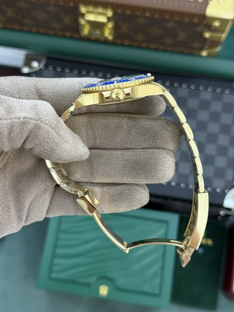 Rolex Submariner Gold