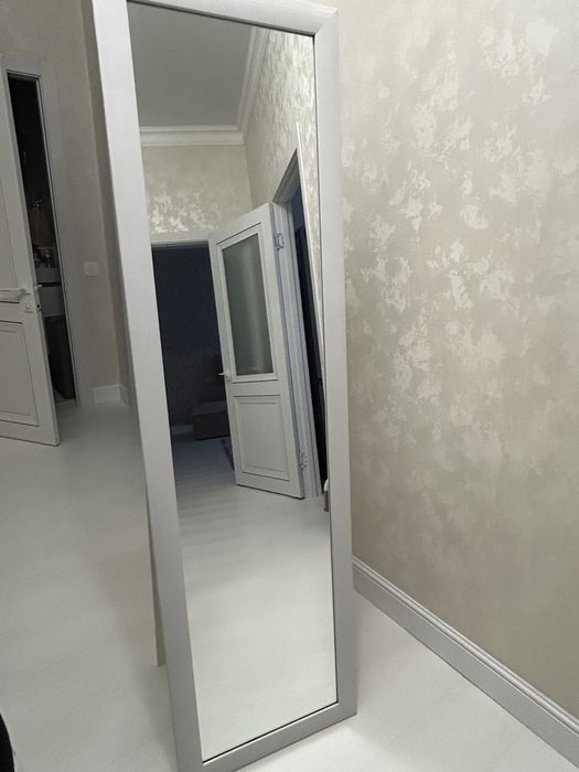 Продам напольное зеркало