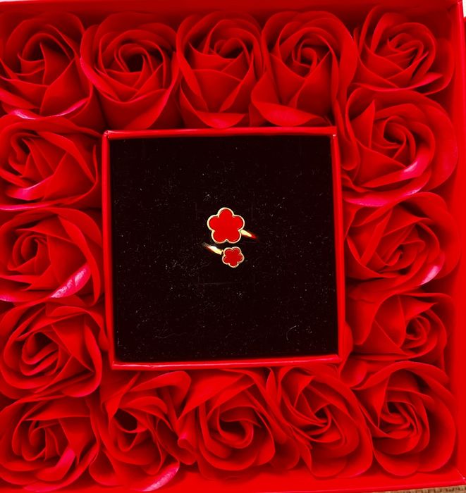 Set de bijuterii stil Van Cleef & Arpels, Rosu