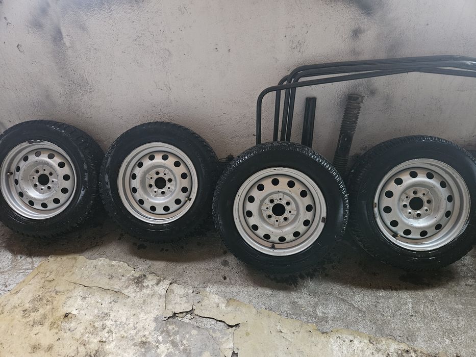 Диски R-14 с зимней резиной