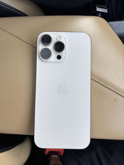 Iphone 16 pro.