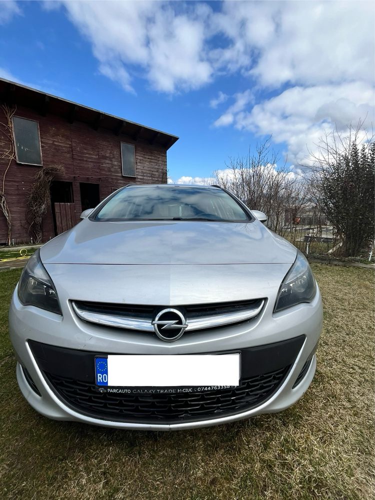 Opel Astra J Sports Tourer