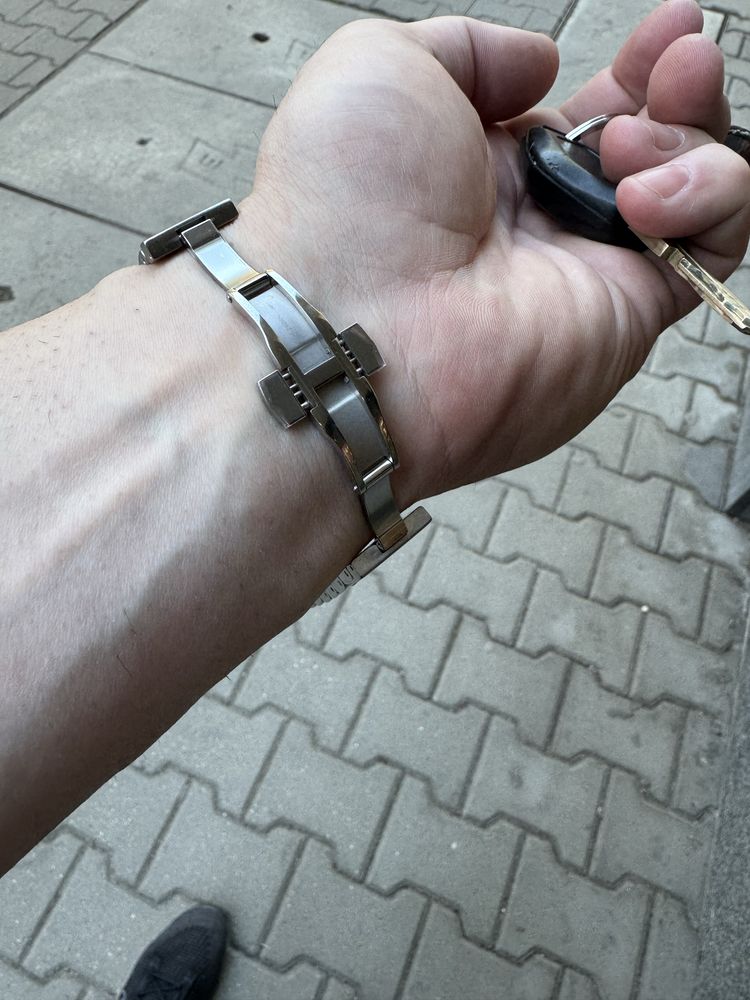 Продавам часовник Certina DS Action Sapphire Crystal Chronometer