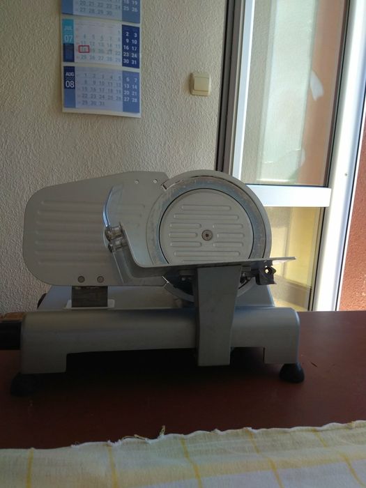 Слайс машина Колбасорезачка