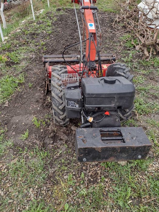 Motocultor cu freză nivelatoare BCS