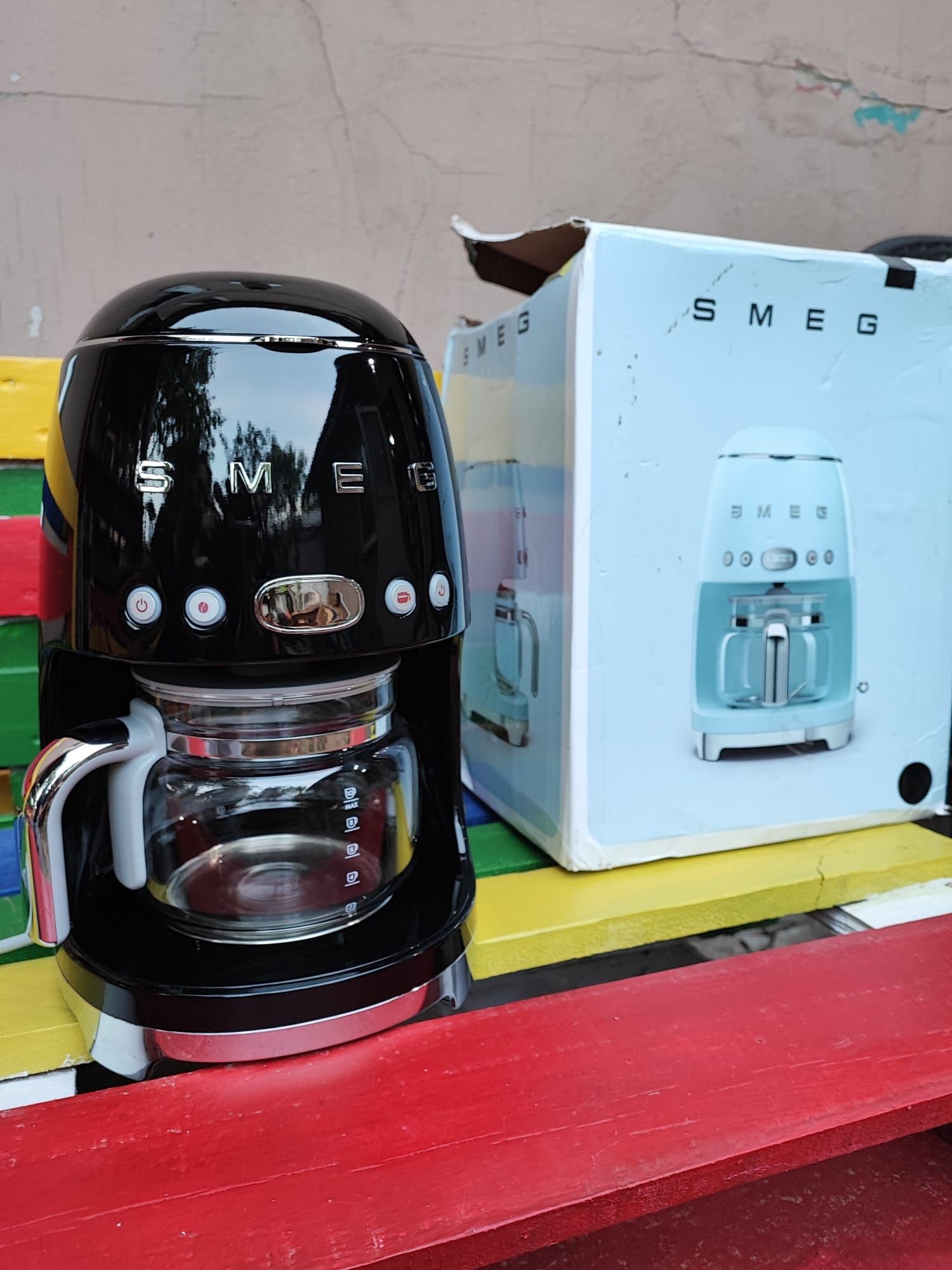 Cafetieră cu filtru 50's Retro Style 1,4 l 10 cești, neagră - SMEG