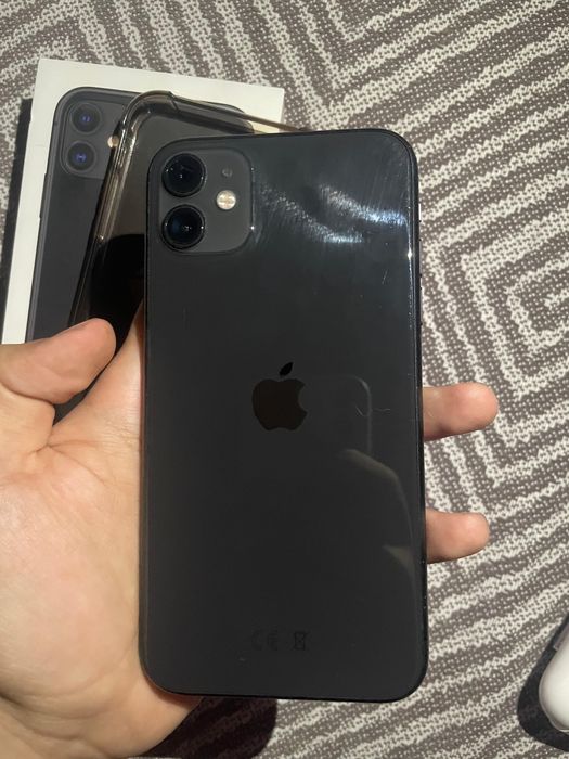 продам айфон 11 128гб