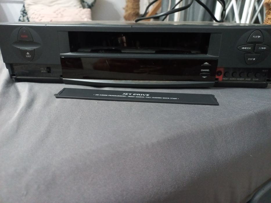 Samsung SV31-XK vhs video recorder si dvd soundmaster si grundig