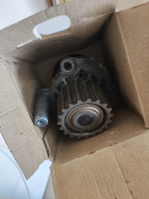 Водна помпа пасат б6 ауди