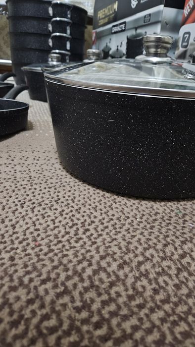 Oshxona nabor idishlar sotiladi yangi upakofkada