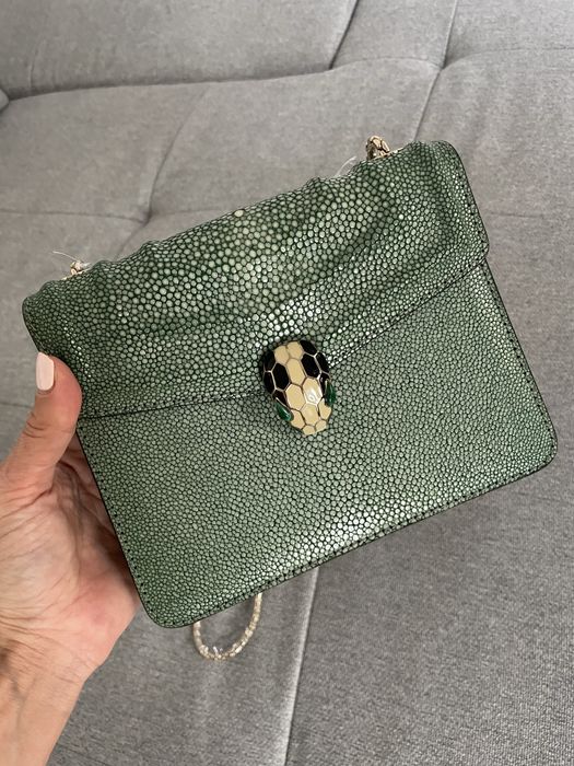 Poseta piele caviar Bulgari noua